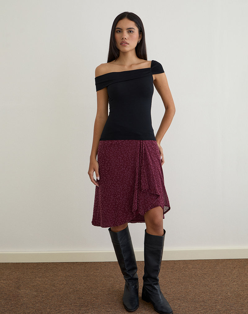 Image of Cuthbe Off The Shoulder Twist Top in Black