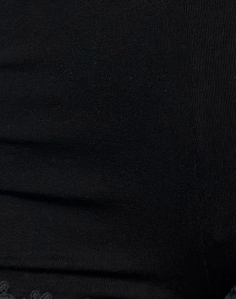 Image of Selya Daisy Applique Short in Black